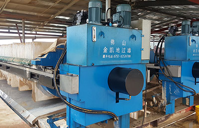 污水處理壓濾機濾布的清洗和保養方式