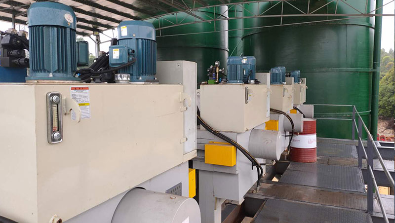 泥漿廂式壓濾機(jī) 泥漿廂式壓濾機(jī)