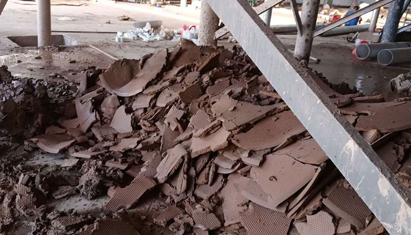 金凱地河道淤泥壓濾機處理后的泥餅